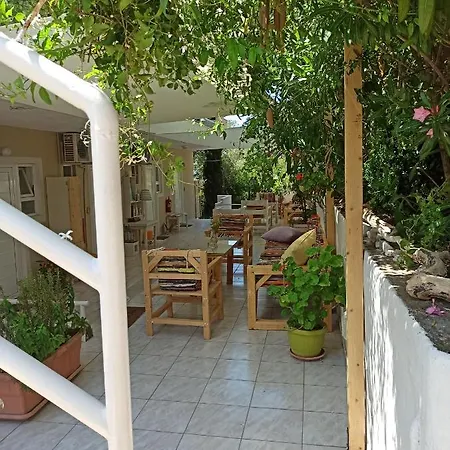 Heras Garden * Vasiliki