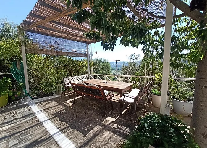 Heras Garden *