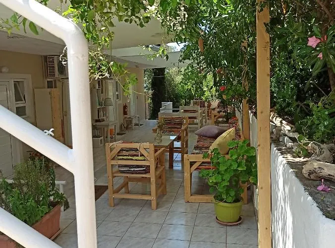 Heras Garden * Vasiliki
