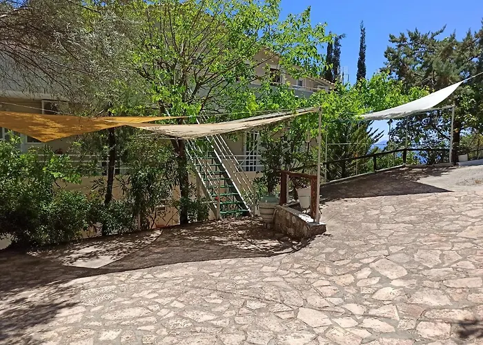 Heras Garden Vasiliki
