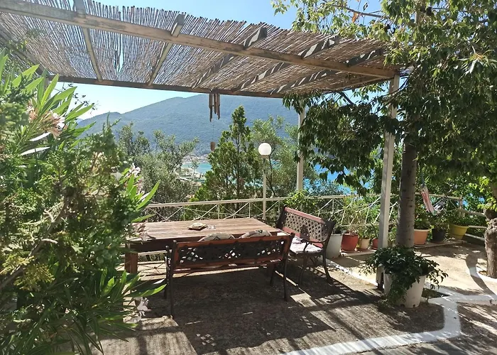 Apartament Heras Garden Vasiliki