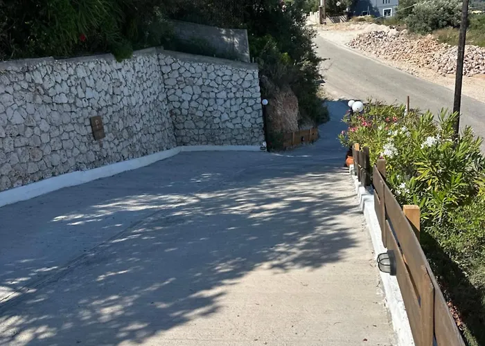 Apartament Heras Garden Vasiliki