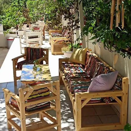Heras Garden *