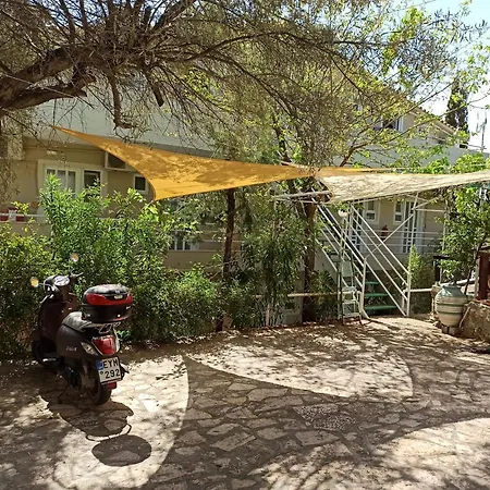 Heras Garden Apartament